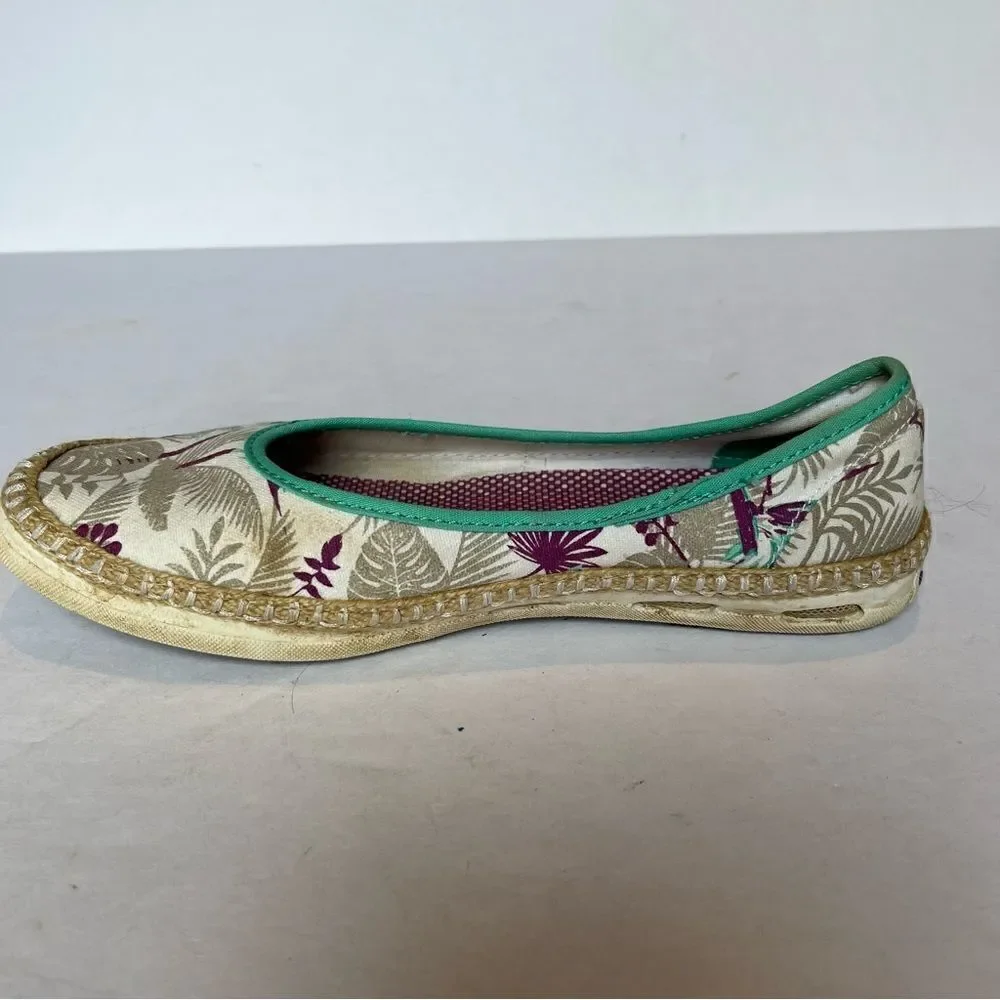 Columbia Women's Canvas Flat Shoes Purple/Tan/Cream Size 9 Vented